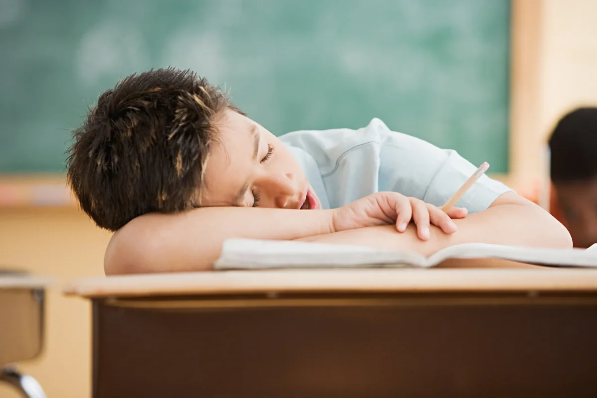 A Students Sleeping Habits and the Proper School Schedule
